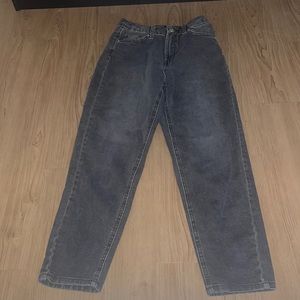 Black mom jeans